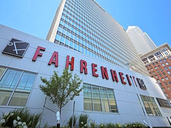 Fahrenheit Restaurant in Cleveland - Residences at 55